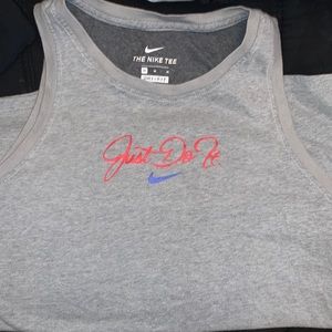 ✨Nike Tank Top✨
